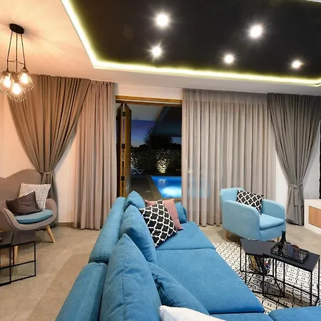 La Thalia Villa
